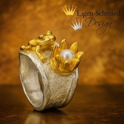 size 63 + 64,  Frog Sam...